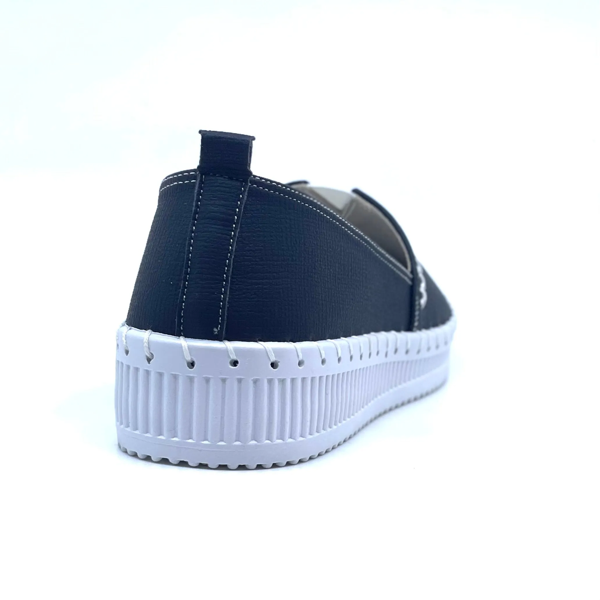 Logan- thick heel