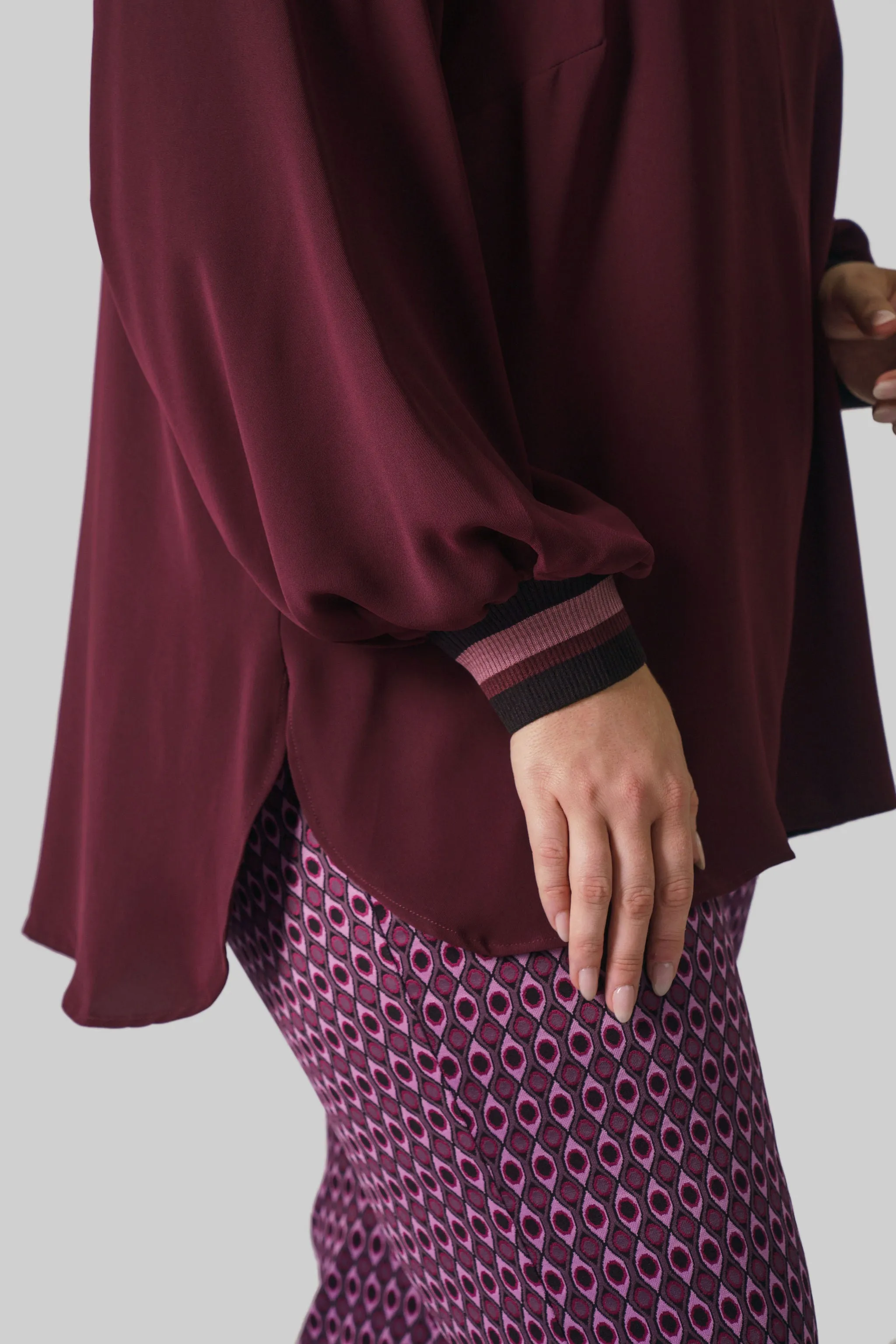 SPORTY BLOUSE