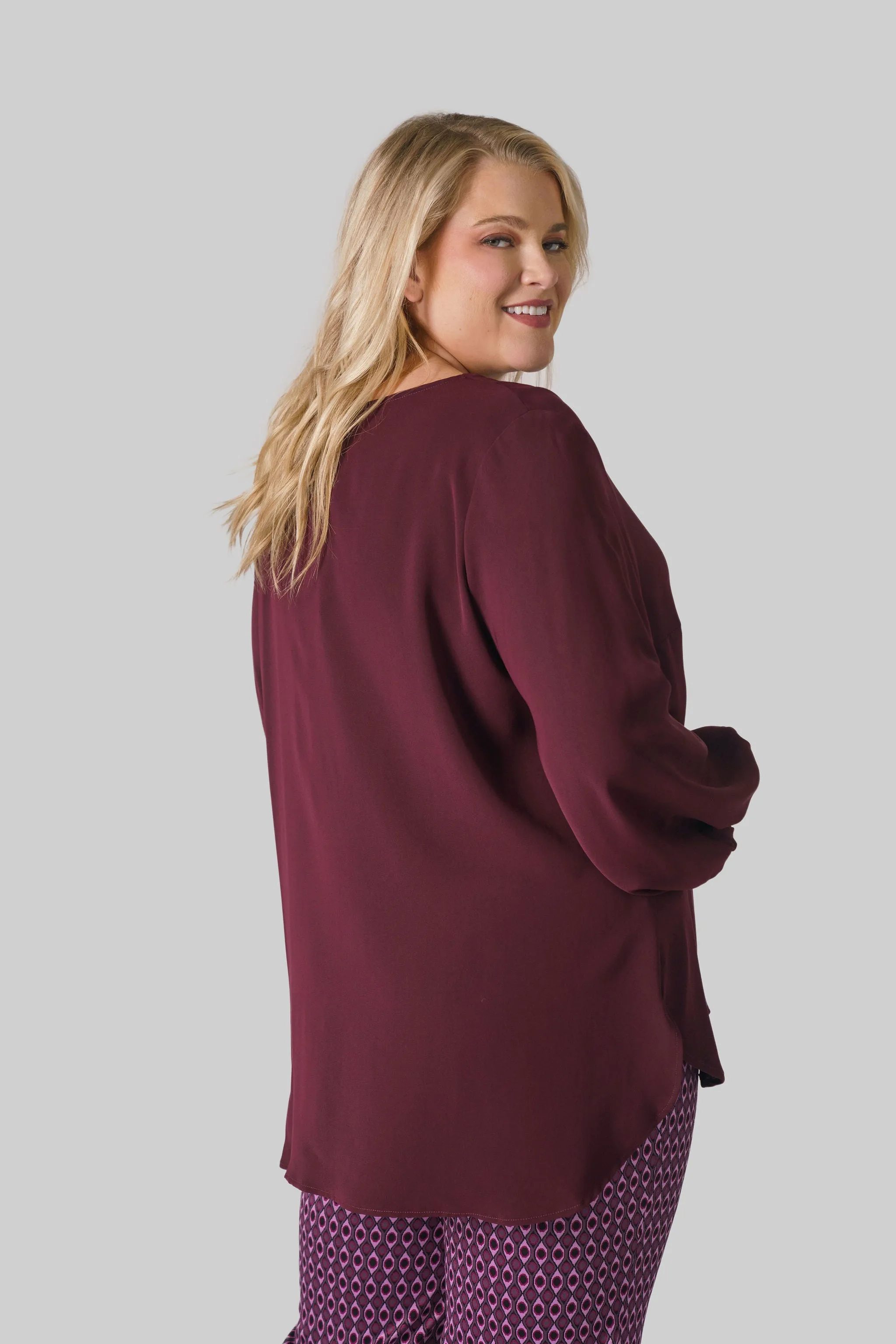 SPORTY BLOUSE
